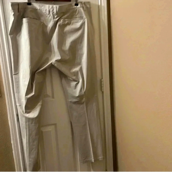 Rhone Men's Classic Commuter Pants in Tan Size 42 - Picture 5 of 7